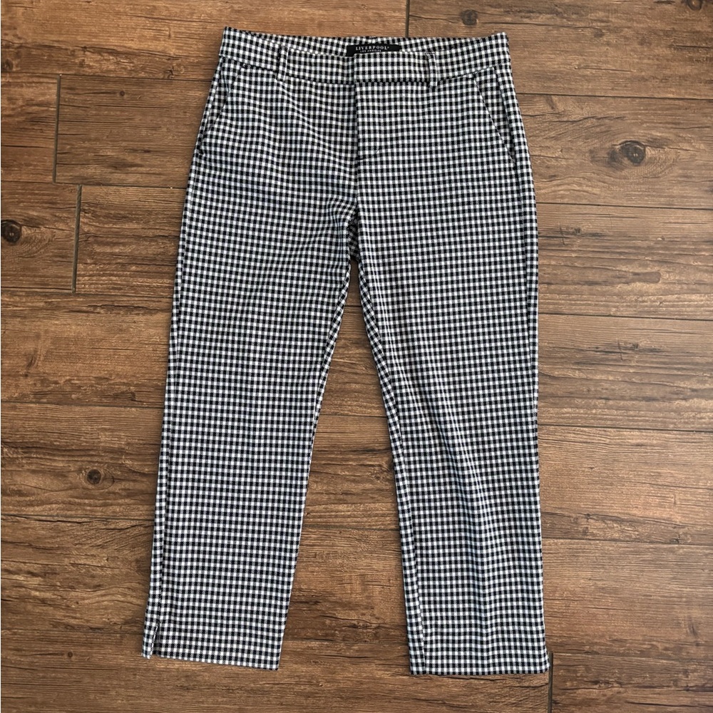 Black and White Checkered cropped Pants sz 4 27